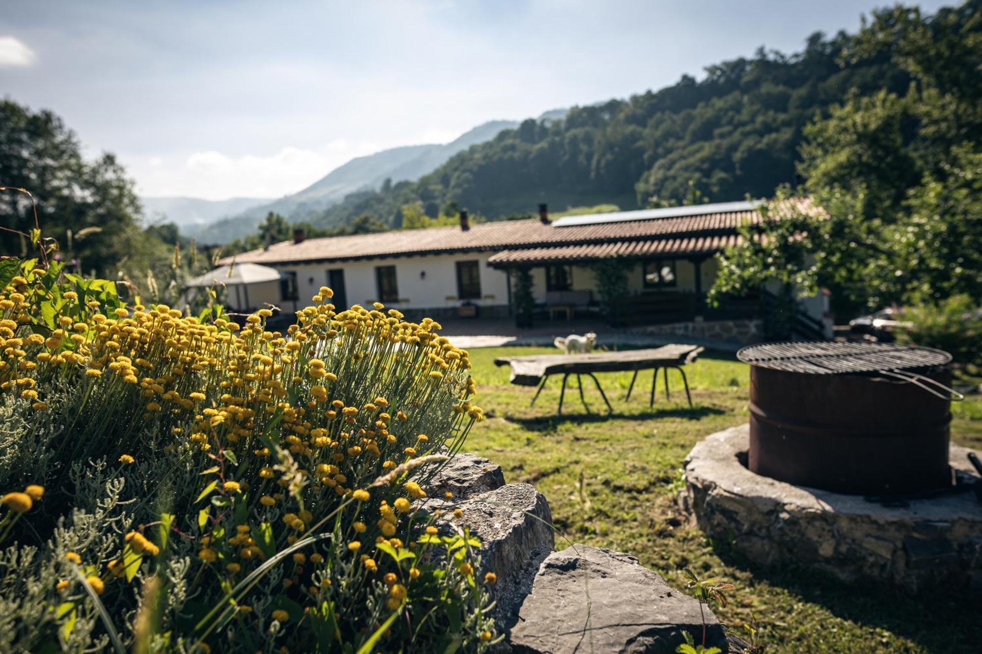 Finca La Naguada Casa Rural En Asturias Beloncio 외부 사진